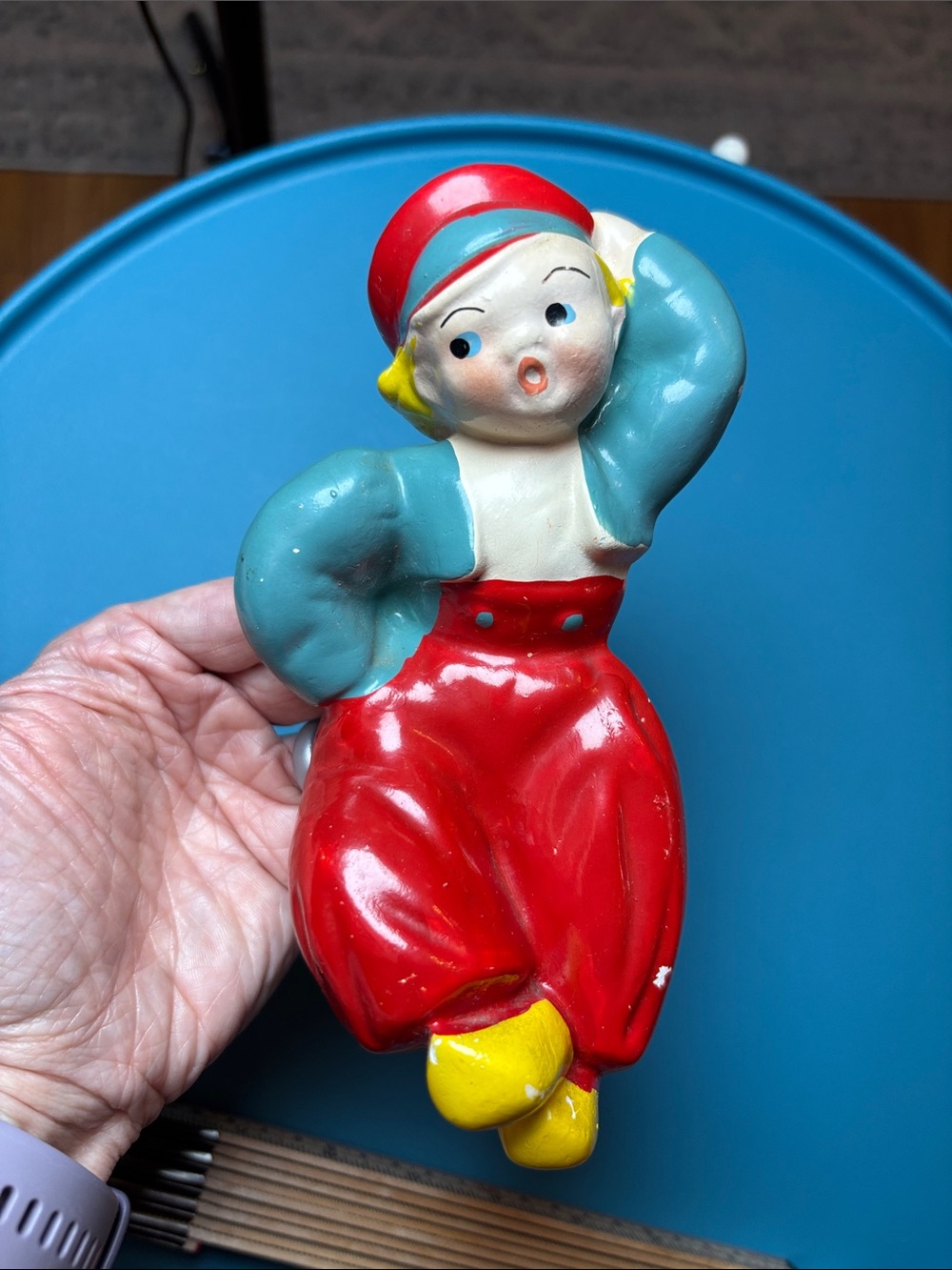 Vintage 1940’s chalkware wall hanger Dancing Dutch boy figurine decor - Picture 3 of 8